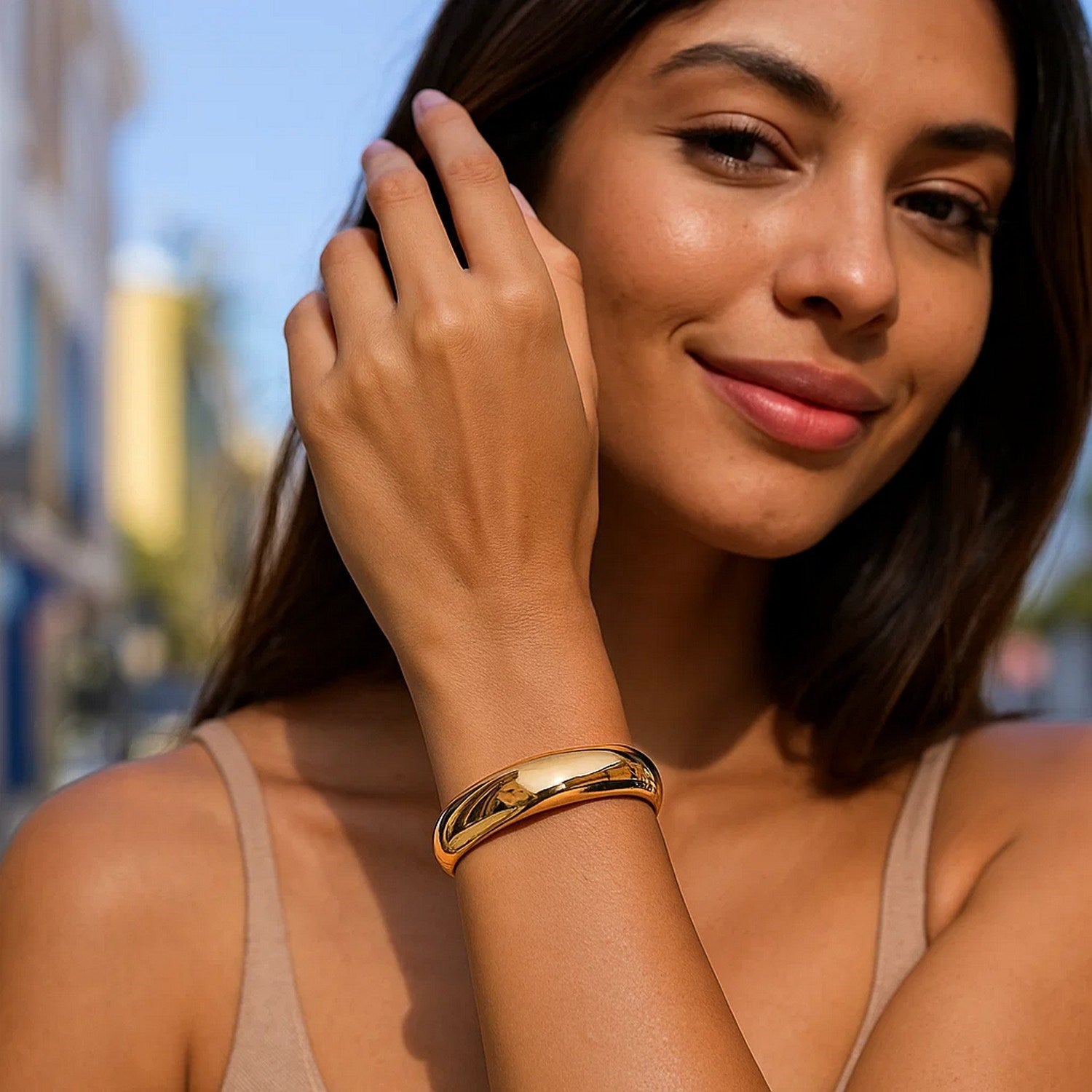 Classic Bangle in 14k Yellow Gold (13.50 mm)