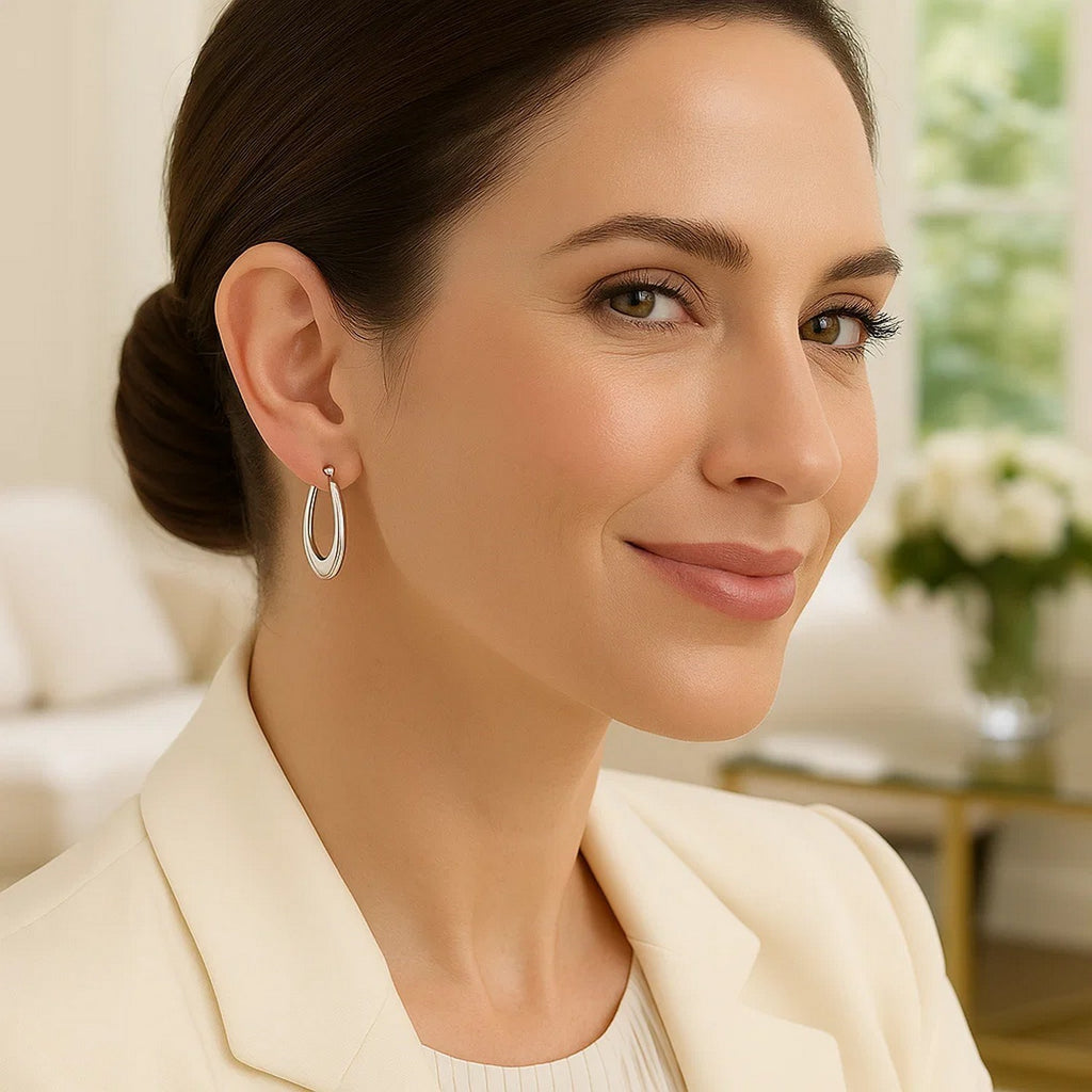 14k White Gold Polished Graduated Oval Hoop Earrings