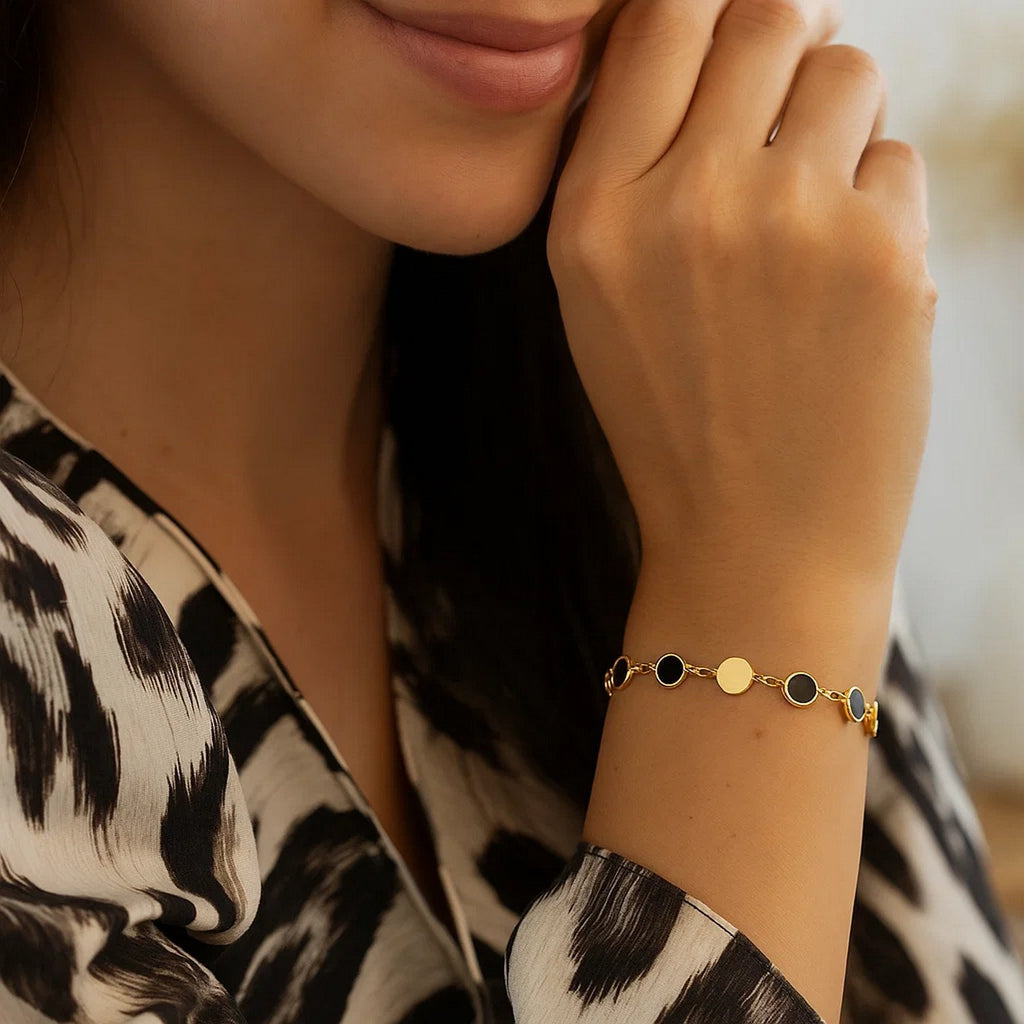 Black Onyx Gem Alternating Bracelet in 14K Yellow Gold (5.00 mm) - Side View | BIJOLINA