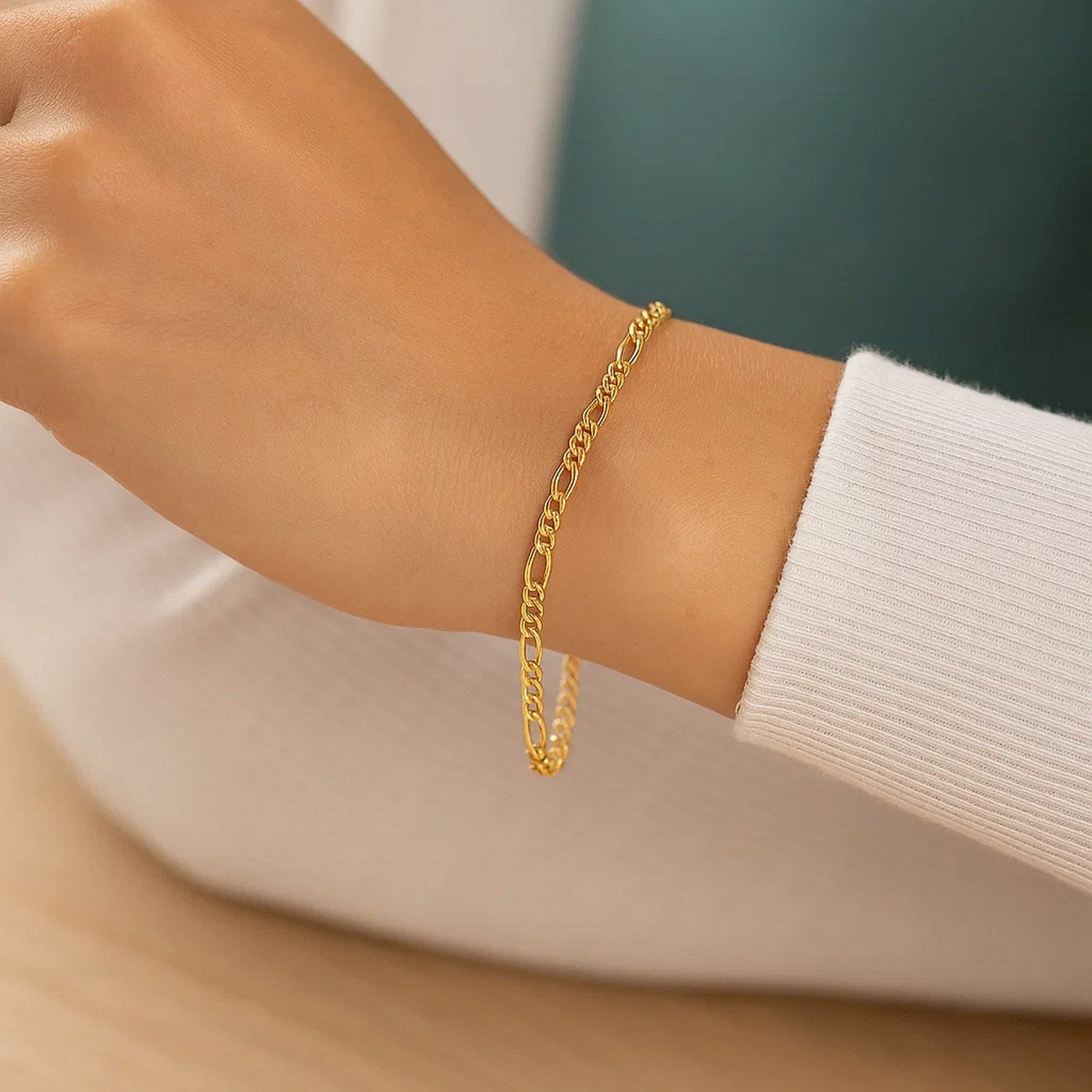 14k Yellow Gold Figaro Bracelet (1.90 mm)
